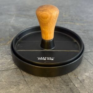 قالب همبرگر از جنس چدن و برند نیوهوم